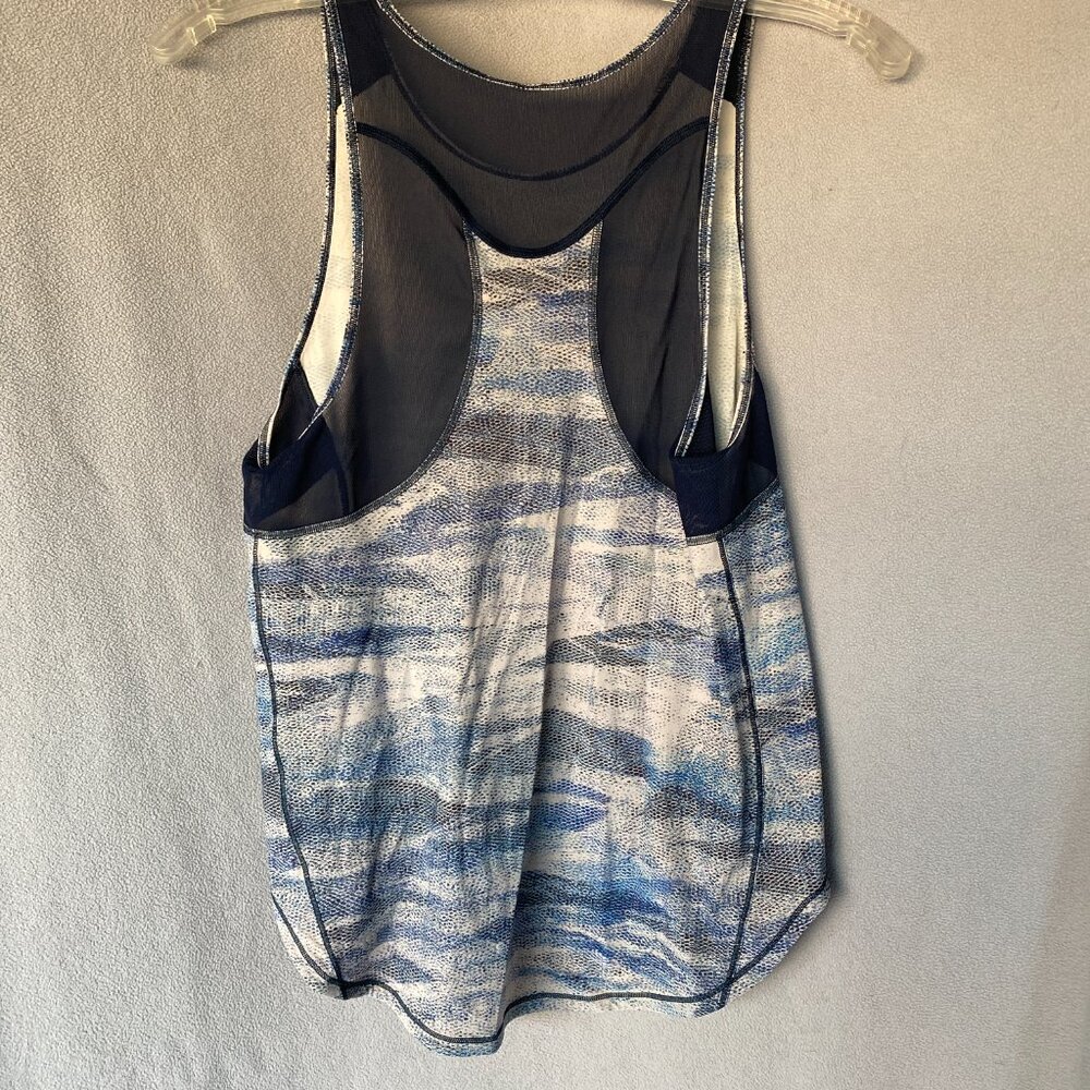 Lululemon Swiftly Tech Racerback Tank | Blue Patterned Mesh Performance Top - Picture 3 of 4